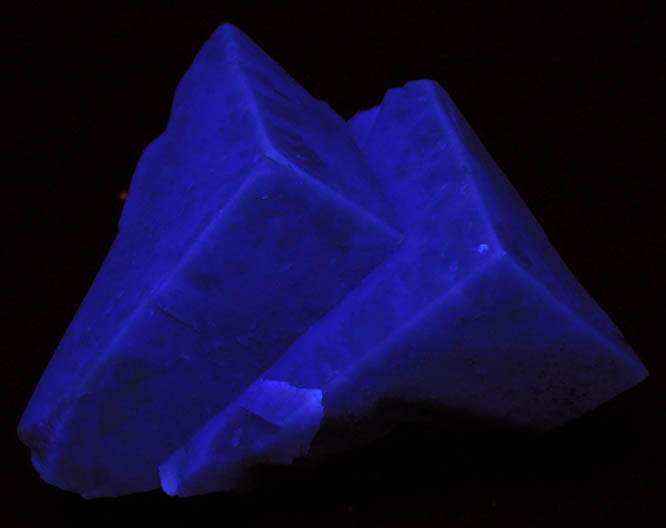 Fluorite from Mandrosonoro, Ambatofinandrahana, Madagascar