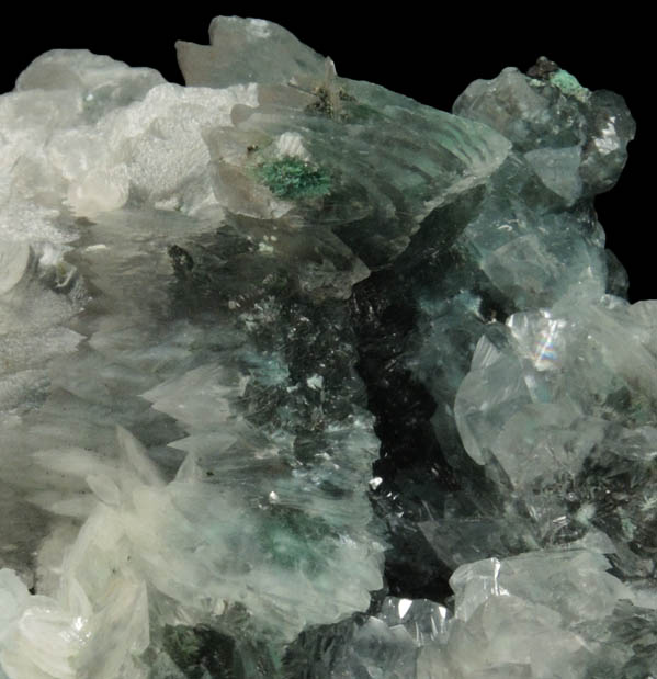 Calcite over Malachite from Concepcin del Oro, Zacatecas, Mexico