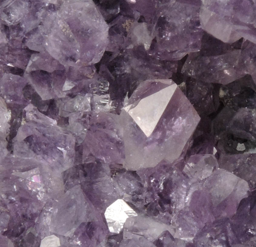 Quartz var. Amethyst Quartz from Catalan Agate-Amethyst District, Southern Paran Basalt Basin, Artigas, Uruguay