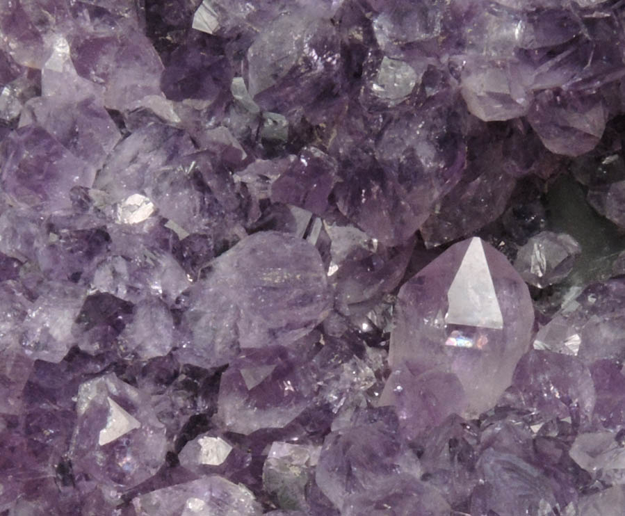 Quartz var. Amethyst Quartz from Catalan Agate-Amethyst District, Southern Paran Basalt Basin, Artigas, Uruguay