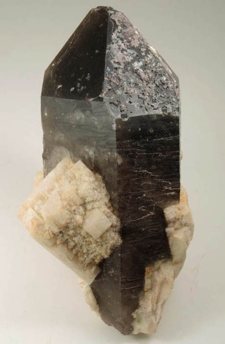 Quartz var. Smoky Quartz plus Microcline from Moat Mountain, west of North Conway, Carroll County, New Hampshire