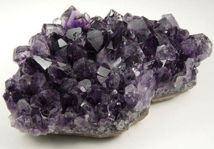 Quartz var. Amethyst Quartz from Catalan Agate-Amethyst District, Southern Paran Basalt Basin, Artigas, Uruguay