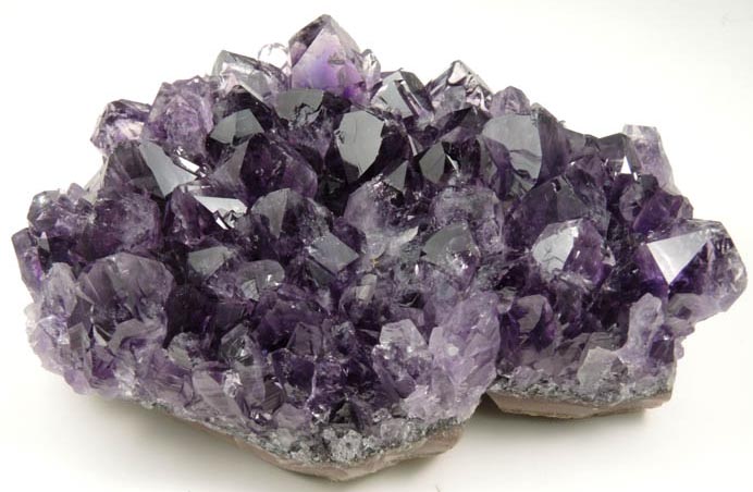 Quartz var. Amethyst Quartz from Catalan Agate-Amethyst District, Southern Paran Basalt Basin, Artigas, Uruguay