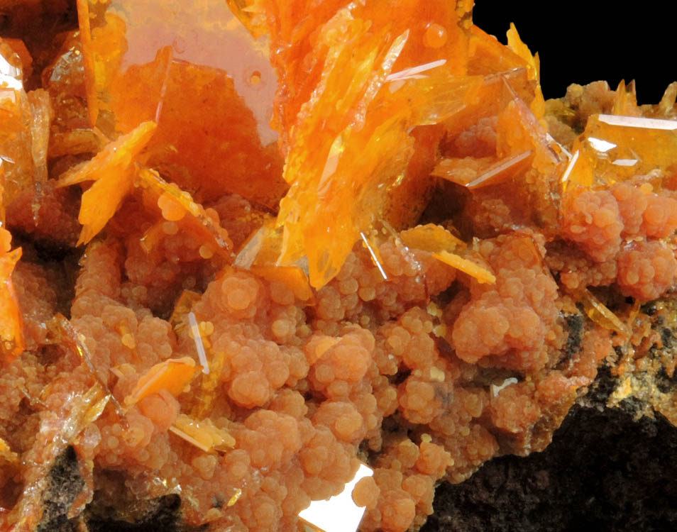 Wulfenite and Mimetite from San Francisco Mine, Cerro Prieto, north of Cucurpe, Sonora, Mexico