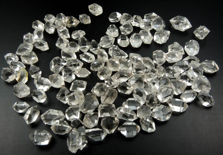 Quartz var. Herkimer Diamonds (collection of 109 crystals, 7-10 mm) from Hickory Hill Diamond Diggings, Fonda, Montgomery County, New York