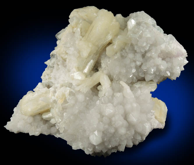 Stilbite on Quartz over Fluorite from Thomaston Dam Railroad Cut, Thomaston, Litchfield County, Connecticut