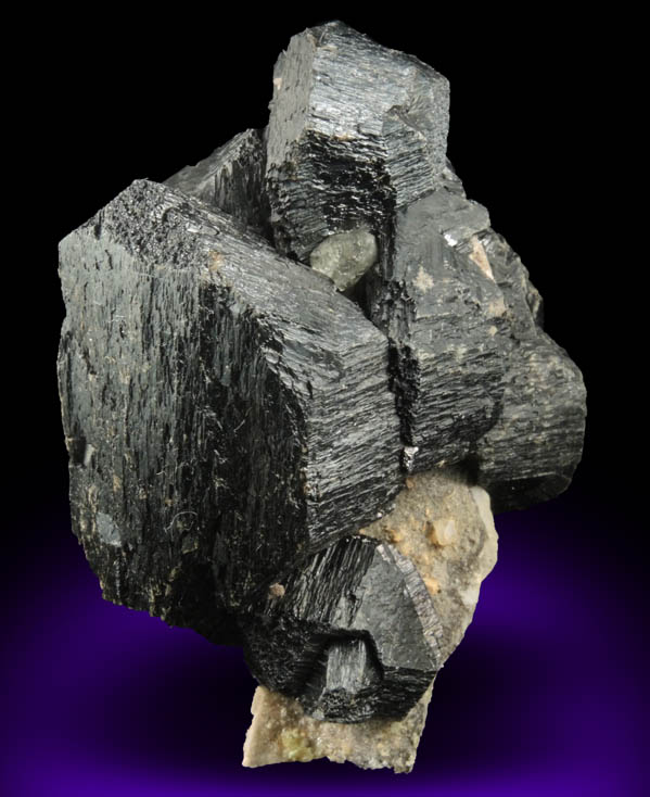 Sphalerite (contact twinned crystals) from Tri-State Lead-Zinc Mining District, near Joplin, Jasper County, Missouri