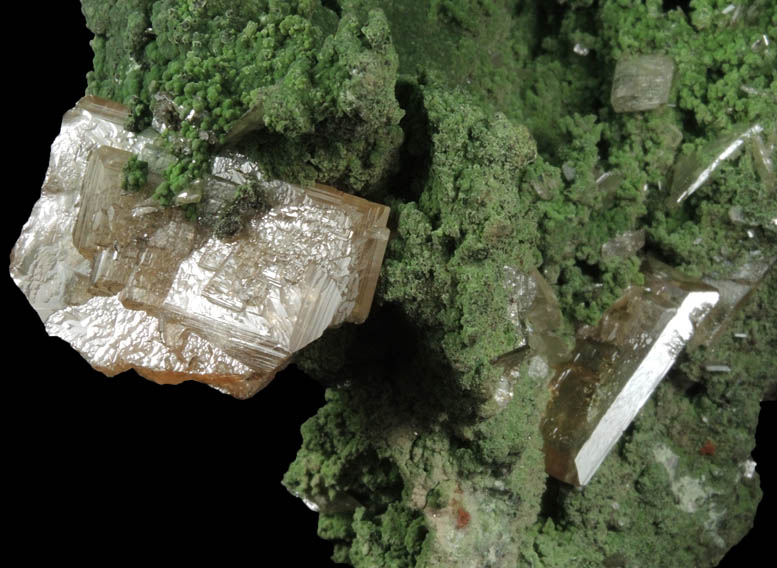 Wulfenite on Duftite over Quartz from Tsumeb Mine, Otavi-Bergland District, Oshikoto, Namibia (Type Locality for Duftite)