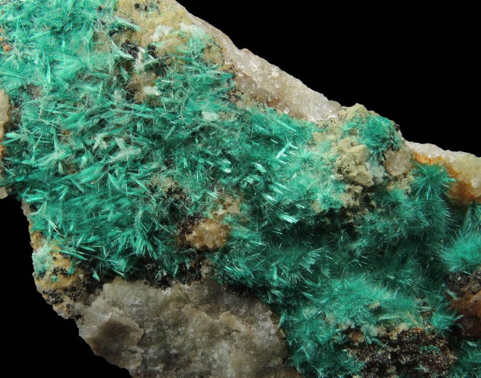 Brochantite var. Blanchardite on Quartz from Blanchard Mine, Hansonburg District, 8.5 km south of Bingham, Socorro County, New Mexico (Type Locality for Blanchardite)