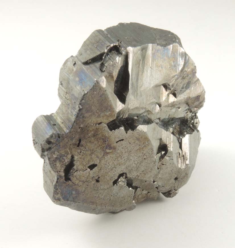 Bournonite (doubly terminated cyclic twinned crystals) from Yaogangxian Mine, 32 km southeast of Chenzhou, Hunan, China