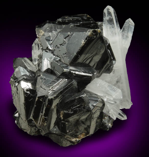 Sphalerite (Spinel Law twinned) with Quartz from Casapalca District, Huarochiri Province, Lima Department, Peru