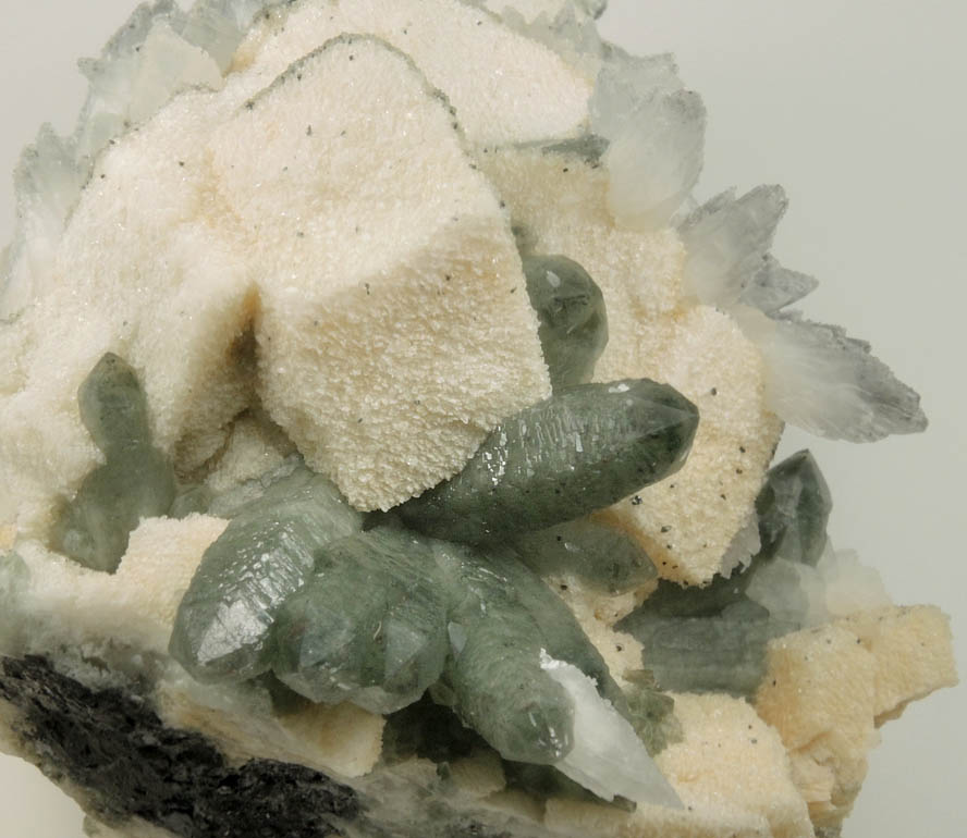 Quartz with Chlorite on Calcite from Naica District, Saucillo, Chihuahua, Mexico