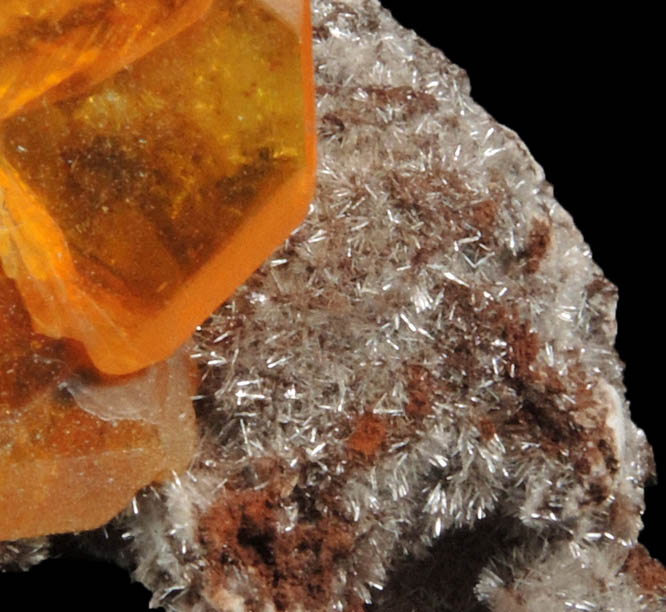 Wulfenite on Hemimorphite from 79 Mine, Banner District, near Hayden, Gila County, Arizona