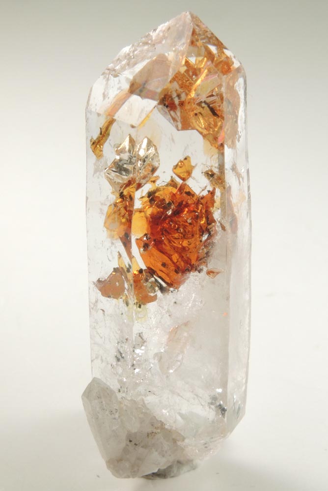 Quartz var. Firefly Quartz with large moveable bubble in petroleum-filled cavity from Madirobe, Tsaratanna, Betsiboka, Madagascar