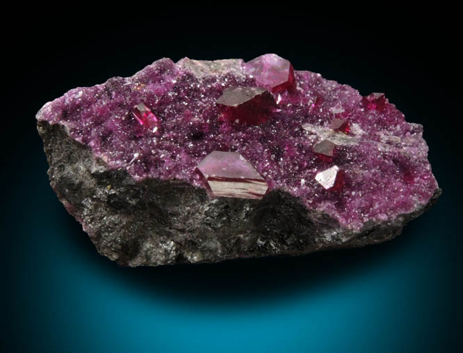 Clinochlore var. Kammererite from Pembe Gle Mine, Kop Daglari, 70 km WNW of Erzurum, East Anatolia, Turkey