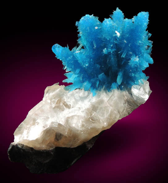 Pentagonite on Stilbite coated with Mordenite from Wagholi Quarry, Maharashtra, India