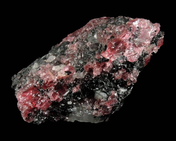 Eudialyte, Kataphorite, Albite from Kipawa Complex, Villedieu Twp., Qubec, Canada