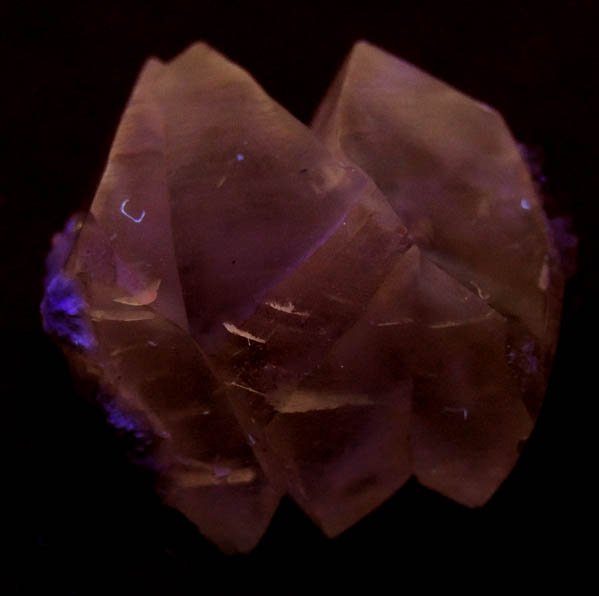 Calcite (interpenetrant twinned crystals) from Millington Quarry, Bernards Township, Somerset County, New Jersey