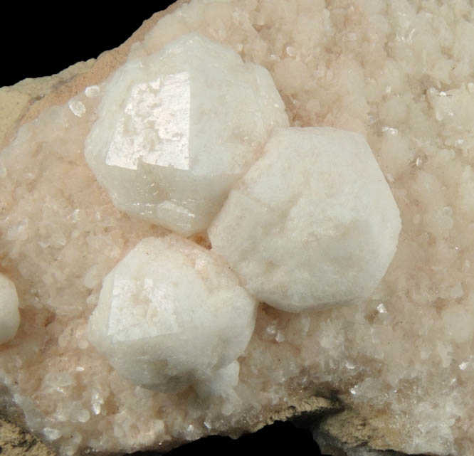 Analcime on Thomsonite from Moorcrossfield Quarry, Ballymena, County Antrim, Northern Ireland