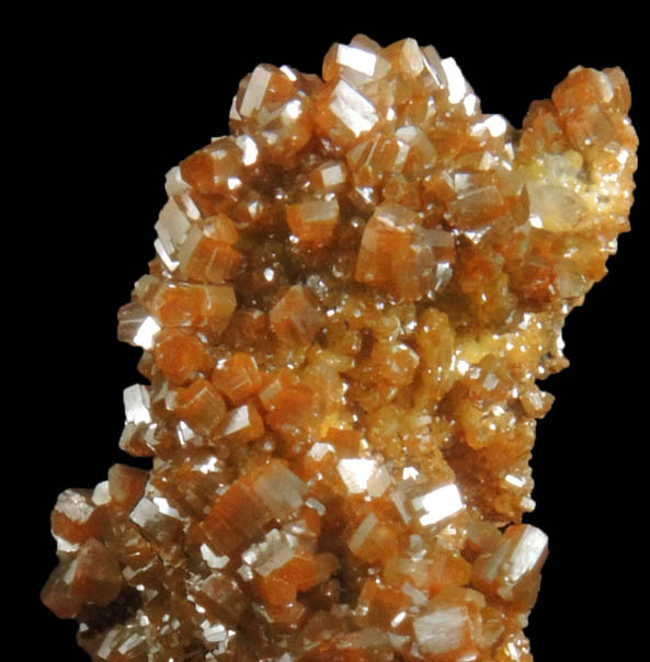 Vanadinite from Ramsey Mine, 22 km ESE of Quartzite, La Paz County, Arizona