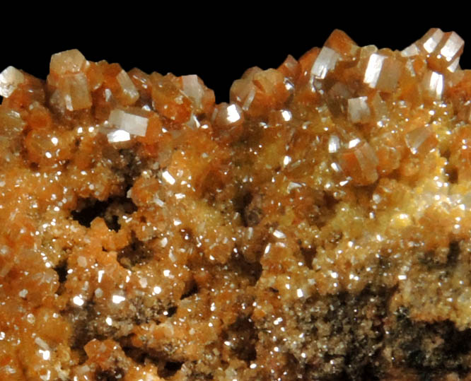 Vanadinite from Ramsey Mine, 22 km ESE of Quartzite, La Paz County, Arizona