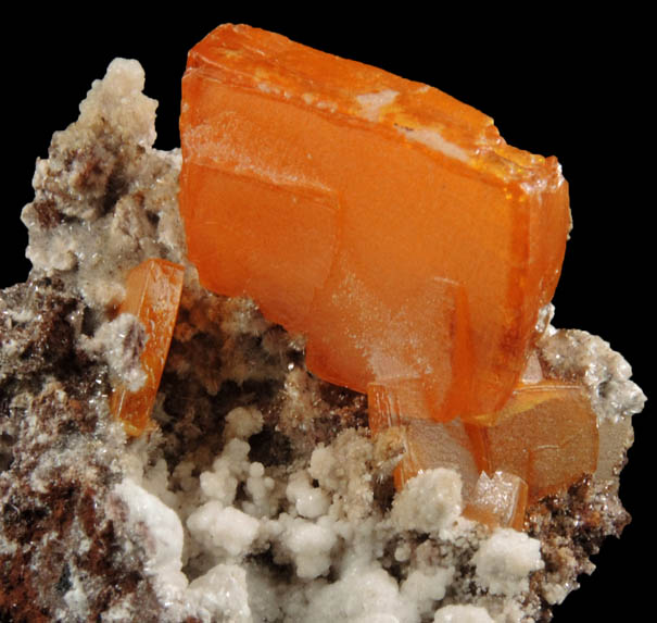 Wulfenite, Hydrozincite, Calcite from Erupcion/Ahumada Mine, Sierra de Los Lamentos, Chihuahua, Mexico