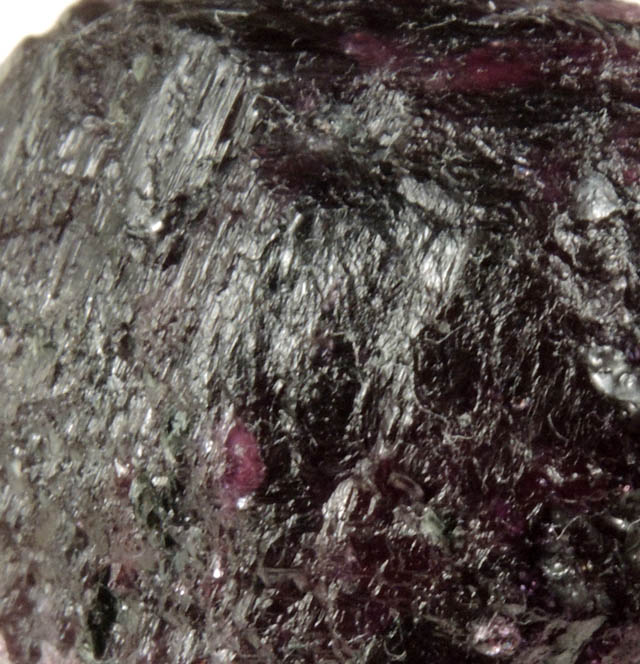 Almandine var. Rhodolite Garnet from Fazenda Rodolita, Peixe, 5.5 km south of Valrio da Natividade, Tocantins, Brazil