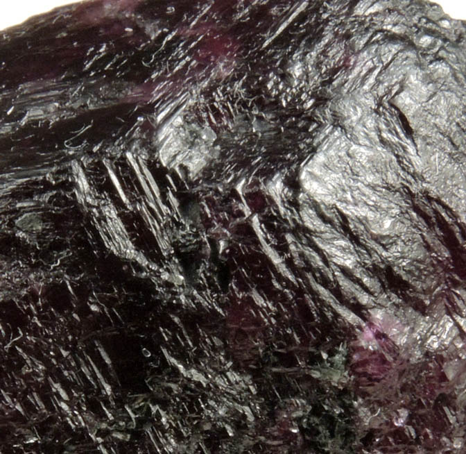 Almandine var. Rhodolite Garnet from Fazenda Rodolita, Peixe, 5.5 km south of Valrio da Natividade, Tocantins, Brazil