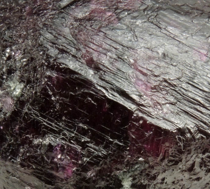 Almandine var. Rhodolite Garnet from Fazenda Rodolita, Peixe, 5.5 km south of Valrio da Natividade, Tocantins, Brazil