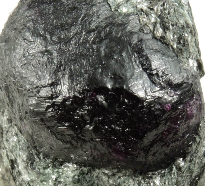 Almandine var. Rhodolite Garnet from Fazenda Rodolita, Peixe, 5.5 km south of Valrio da Natividade, Tocantins, Brazil