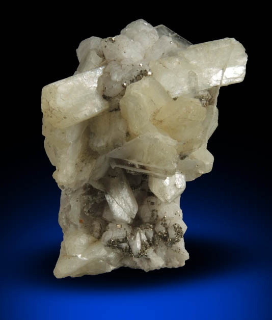 Stilbite, Quartz, Pyrite from railroad cut near Thomaston Dam, Litchfield County, Connecticut