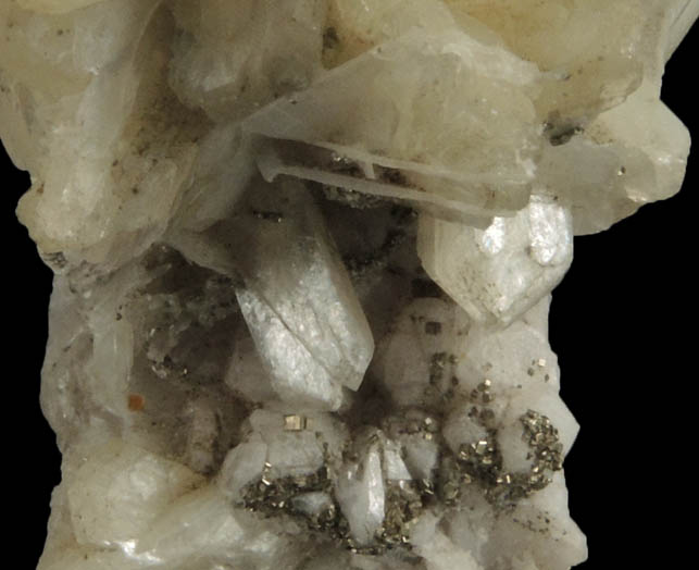 Stilbite, Quartz, Pyrite from railroad cut near Thomaston Dam, Litchfield County, Connecticut