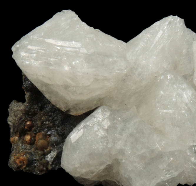 Chabazite var. Phacolite Twins from Cam No. 1 Quarry, Londonderry, Northern Ireland