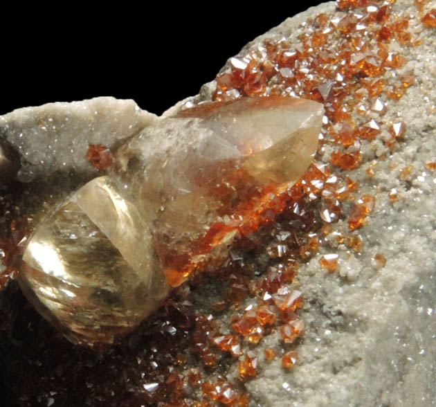 Sphalerite and Calcite from Pugh Quarry (France Stone Co. Custar Quarry), 6 km NNW of Custar, Wood County, Ohio