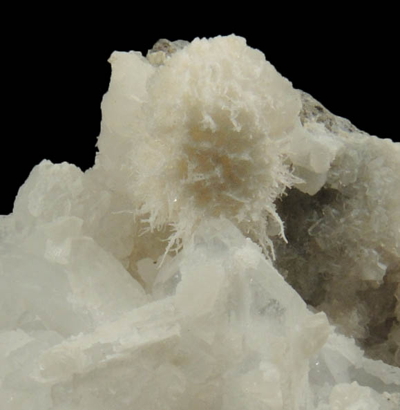 Thomsonite-Ca on Chabazite-Ca and Stilbite-Ca from Jaquish Road Cut, near Goble, Columbia County, Oregon