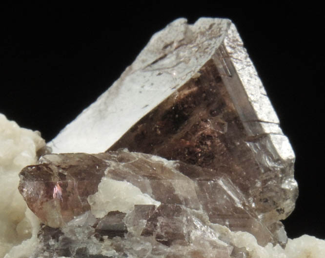 Axinite-(Fe) from Bourg d'Oisans, Isere, Dauphin Region, Rhone-Alpes, France (Type Locality for Axinite-(Fe))