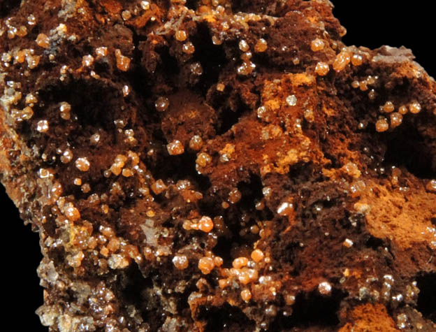 Arsendescloizite with arsenic-rich Vanadinite from Red Bird Mine, Antelope Springs District, Pershing County, Nevada