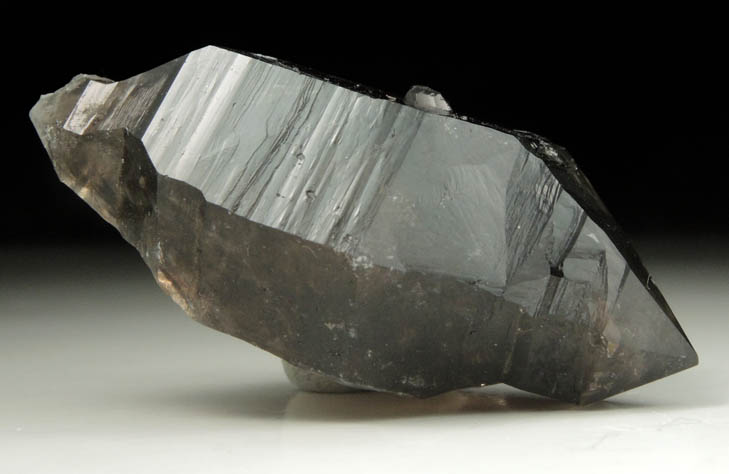 Quartz var. Smoky Quartz (doubly terminated floater) from Mooralla, Victoria, Australia