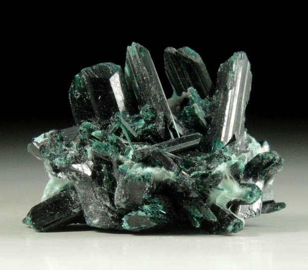 Brochantite from Milpillas Mine, Cuitaca, Sonora, Mexico