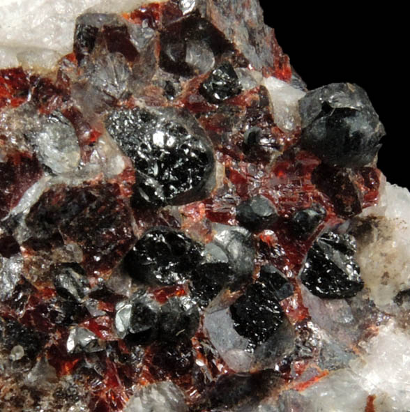 Franklinite, Zincite, Calcite and Willemite from Sterling Mine, Ogdensburg, Sterling Hill, Sussex County, New Jersey (Type Locality for Franklinite and Zincite)