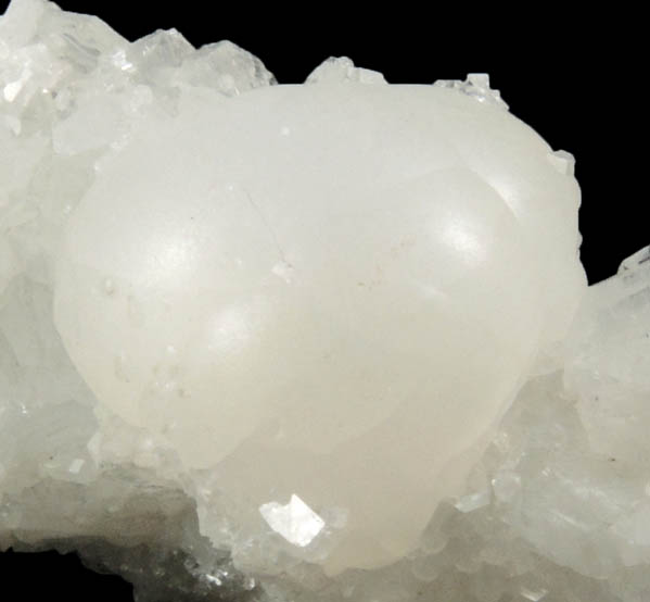 Thomsonite on Apophyllite from Jaquish Road Cut, near Goble, Columbia County, Oregon