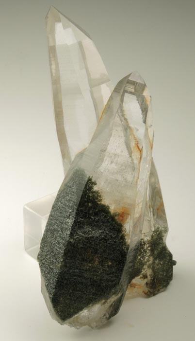 Quartz with Chlorite and Rutile inclusions from Dhading, Ganesh Himal, Bagmati Pradesh, Nepal