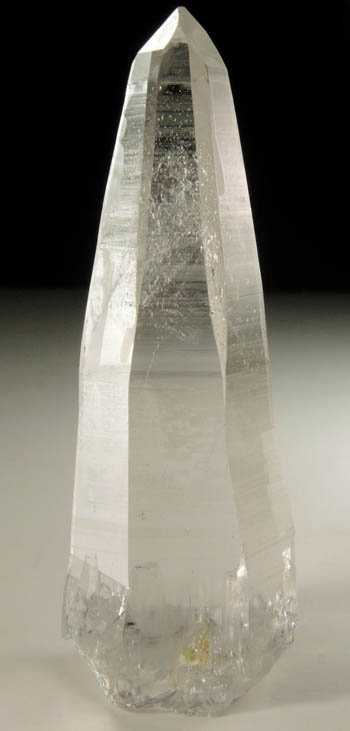 Quartz (Dauphin twin) from Dhading, Ganesh Himal, Bagmati Pradesh, Nepal