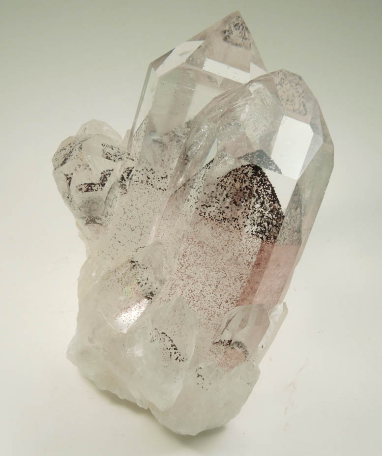 Quartz with phantom-growth zoned Hematite Inclusions from Karur District, Tamil Nadu, India