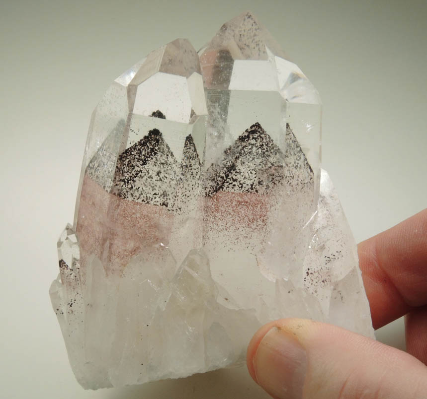 Quartz with phantom-growth zoned Hematite Inclusions from Karur District, Tamil Nadu, India