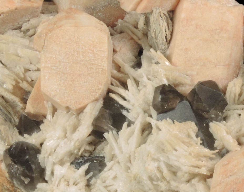 Albite var. Cleavelandite over Microcline and Smoky Quartz from Boulder-Ravine Site, Moat Mountain, Bartlett, Carroll County, New Hampshire