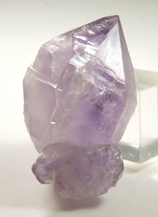 Quartz var. Amethyst from Simeone Quarry, Wrentham, Norfolk County, Massachusetts