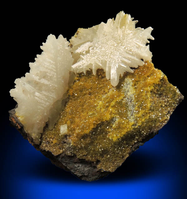 Cerussite twinned crystals on Pyromorphite from Daoping Mine, Yangshuo, Guangxi, China