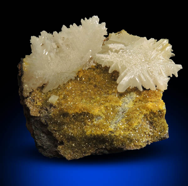 Cerussite twinned crystals on Pyromorphite from Daoping Mine, Yangshuo, Guangxi, China