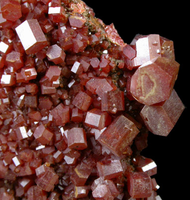 Vanadinite from Apache Mine (Vanadium Shaft), 8 km north of Globe, Gila County, Arizona